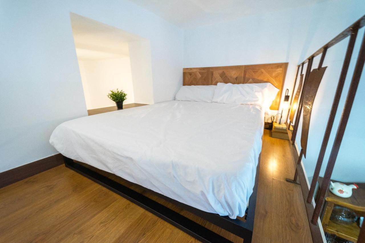 Singular Apartamento En Delicias By Bebalmy Madrid Exterior photo