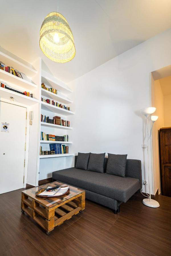 Singular Apartamento En Delicias By Bebalmy Madrid Exterior photo