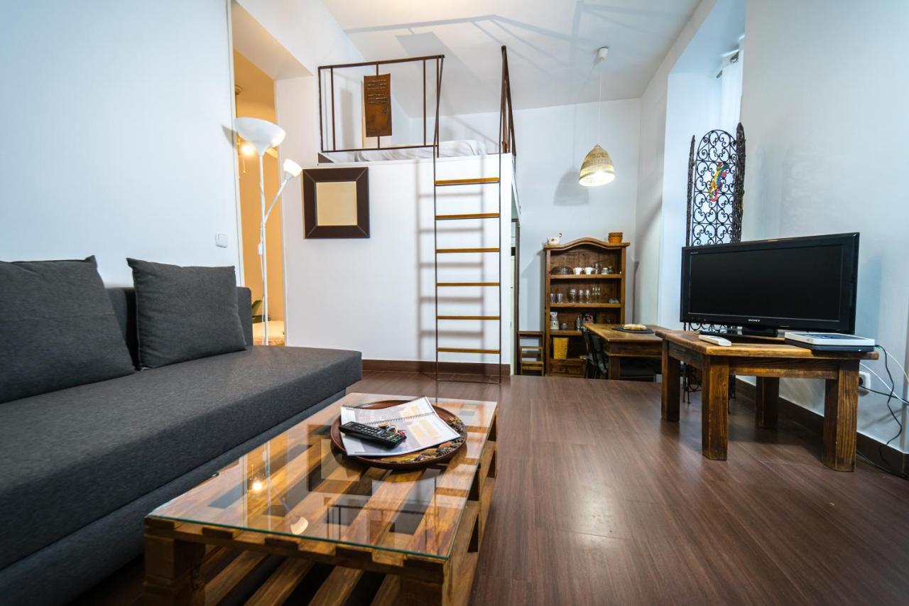 Singular Apartamento En Delicias By Bebalmy Madrid Exterior photo
