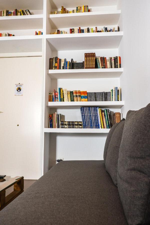 Singular Apartamento En Delicias By Bebalmy Madrid Exterior photo